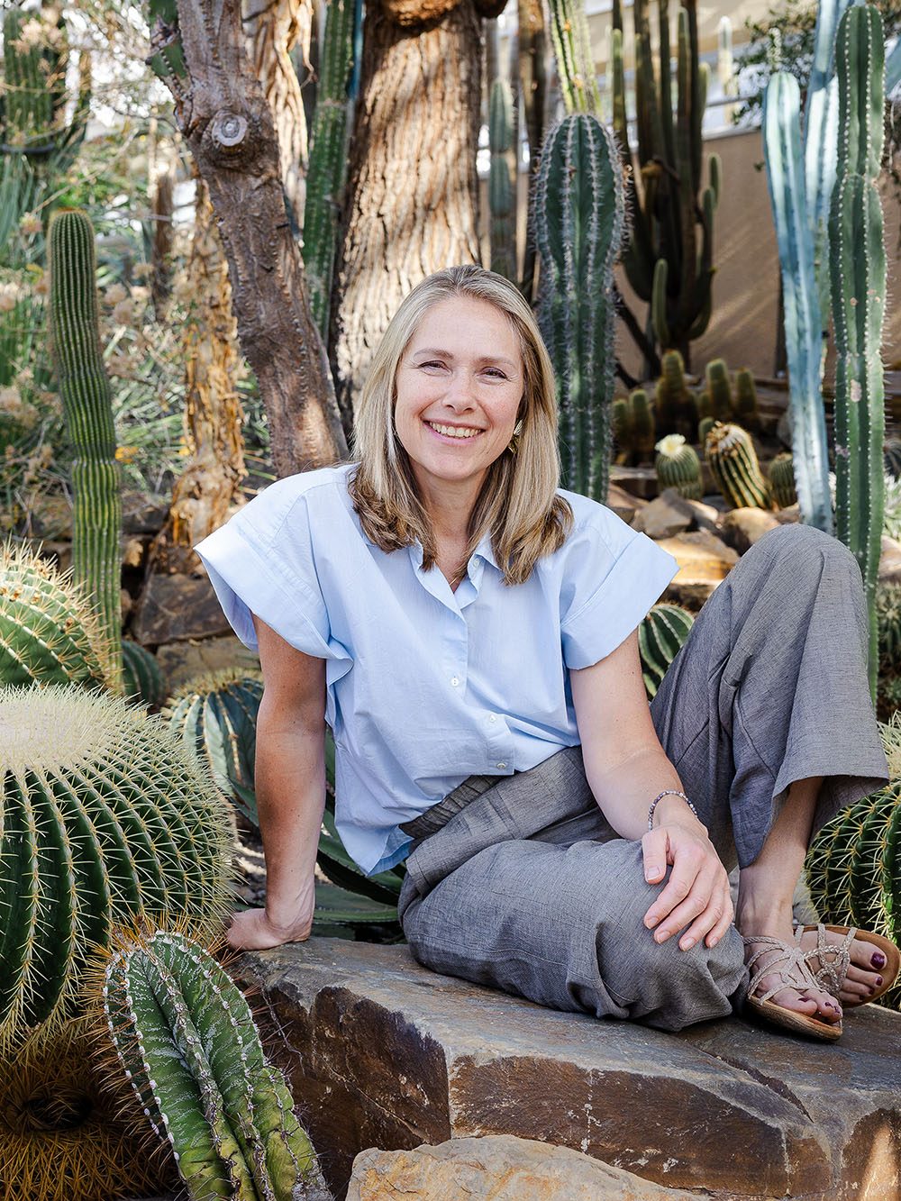 Anja van Prikkel Teksten zittend in de cactustuin